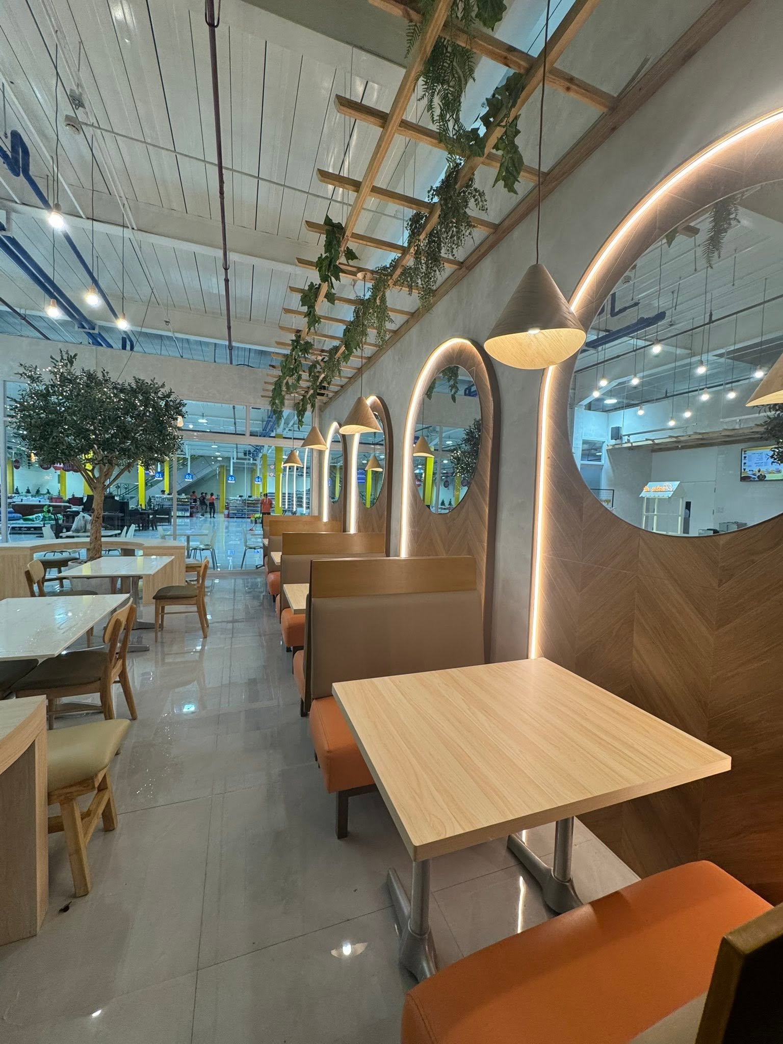 Caramel J&F Mall Labo — image 6 of 7